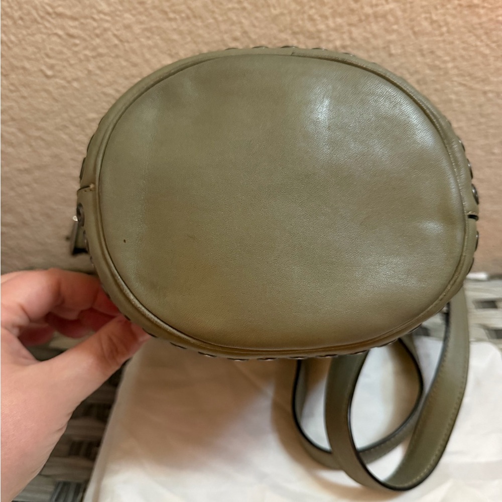 Coach Bleecker Grommets Leather Bucket Crossbody Olive Green 32386 - Picture 11 of 16